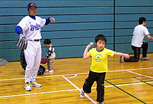 コミュニティで熱心に指導する河原氏