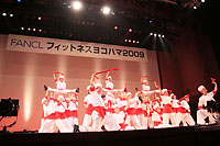 写真は2009年度最優秀賞のKAWAWA DANCE CREW