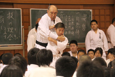 横浜市中学生柔道教室の様子