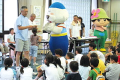 昨年は、港北区のマスコットキャラクター｢ミズキー｣に加え、横浜市体育協会イメージキャラクターの「キャプテンわん」もイベントに参加しました。