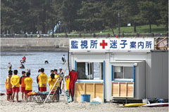 Protecting the Marine Park Yokohama Marine Park Lifesaving Club