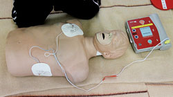 AED (automated external defibrillator)