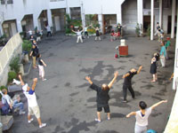 寿町勤労者福祉会館 広場