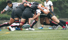 Since there are fewer players, scrums are formed with three players per side.
Photo: Match between Japan's Sevens National Team and Kanagawa Tamariba Sevens