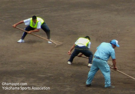 保土ケ谷名物・隼人のトンボ