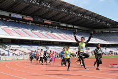 日産スタジアム駅伝