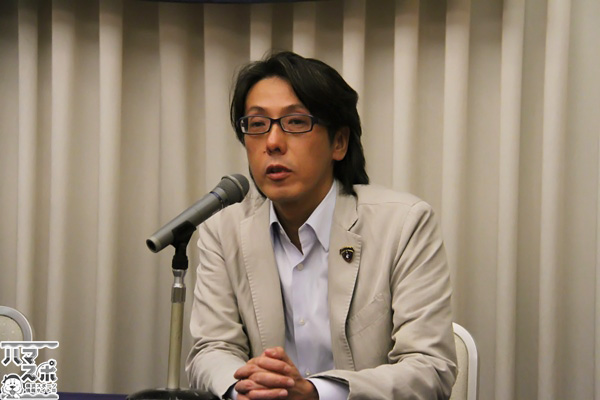 岡本氏