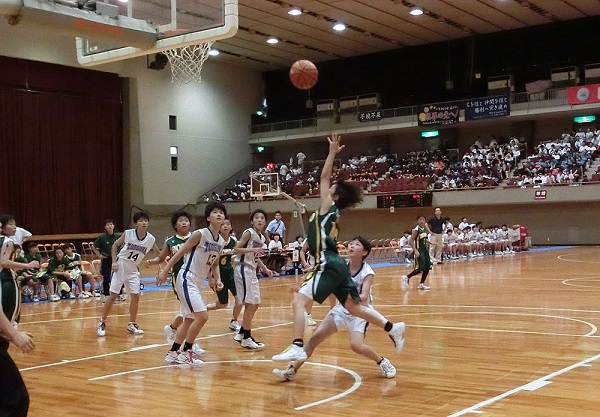 横浜市総体女戸塚vs本郷