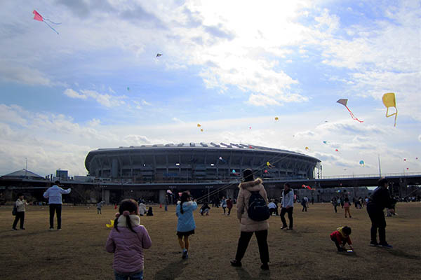 開催中止 新横浜公園 凧揚げの日 凧作り 横浜スポーツ情報サイト ハマスポ