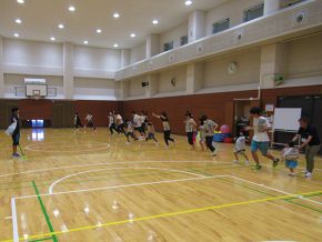 新聞落とさず捕まえろ!
